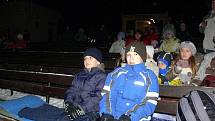 I v mrazivém počasí trávili Hraničtí silvestrovský podvečer roku 2011 v letním kině. Promítal se zde animovaný film pro celou rodinu Jak vycvičit draka.