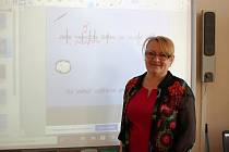 Třídní učitelka 2.B Alena Hlaváčová při ZŠ a MŠ Šromotovo Hranice začala své žáky učit on-line.