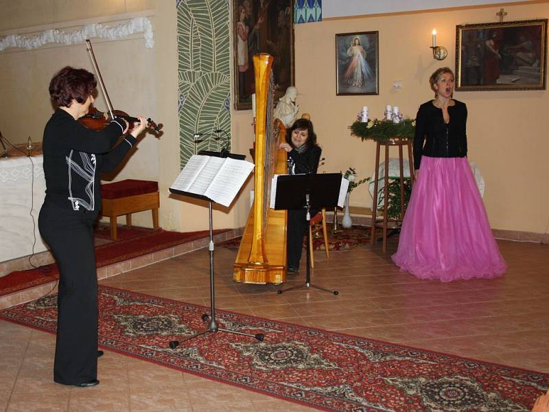Adventní koncert „Harfa andělům“ v kapli v Malhoticích