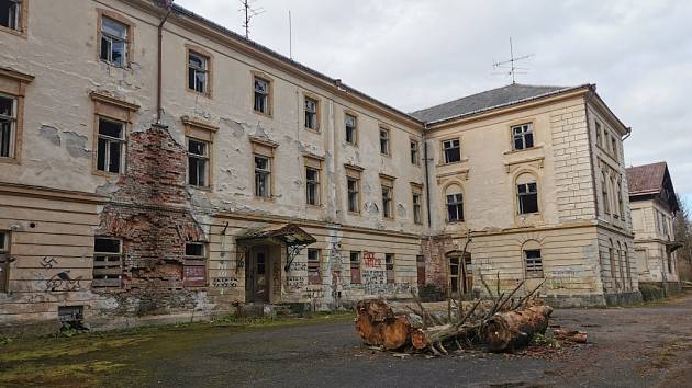 Jánské Koupele byli kdysi slavné lázně.