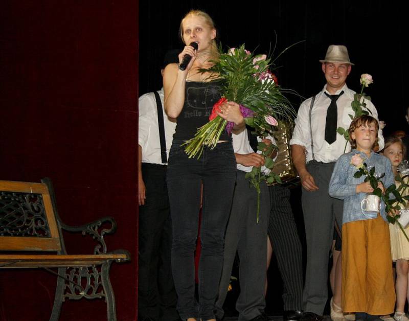 Vystoupení Edith Piaf Základní umělecké školy v Hranicích