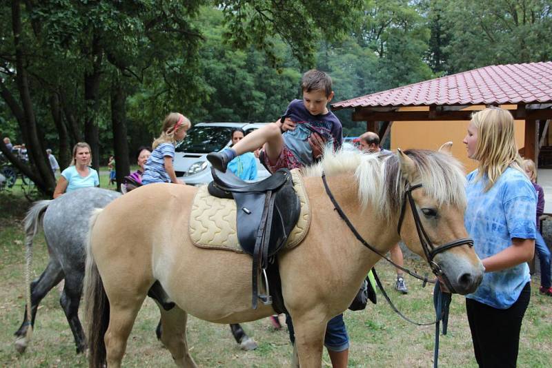 Jezernice slavila patnácté výročí samostatnosti.