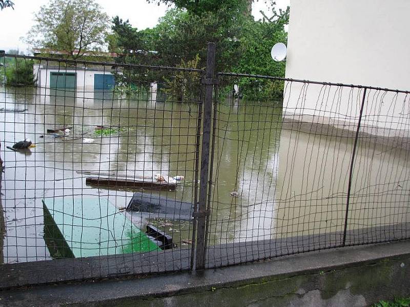 Mostní ulice v Hranicích v pondělí 17. května ve 17.35 hodin.