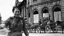 U Fary, naproti Růžku, 10. května 1945, dopravní policie.