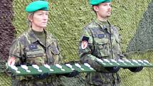 Slavnostní nástup hranické vojenské posádky zahájil v pátek 24. října dopoledne oslavy letošního 90. výročí vzniku republiky v Hranicích.