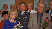 Přerovská pobočka Svaz letců měla v pondělí 6. října vzácnou návštěvu - vdovu po válečném pilotovi Josefu Bryksovi - Trudie.