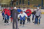 Hokejisté HC ZUBR Přerov měli v pondělí 4. srpna první oficiální trénink na ledové ploše