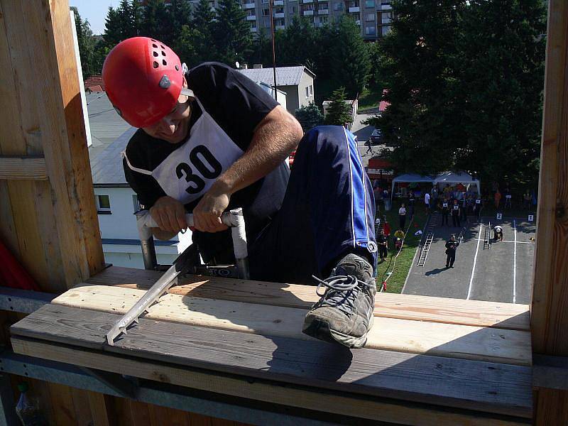 První ročník soutěže ve výstupu na cvičnou věž