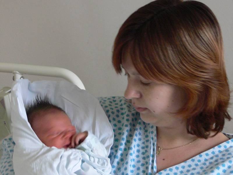 Barbora Foukalová, Bystřice pod Hostýnem, syn David Fuksa, narozen 5. 11. 2007 v Přerově, váha: 3,48 kg