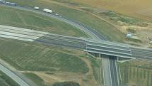 Na stavbě dálnice D47 v úseku Lipník nad Bečvou - Bělotín probíhají dokončovací práce. Dálnice bude otevřena v listopadu letošního roku.