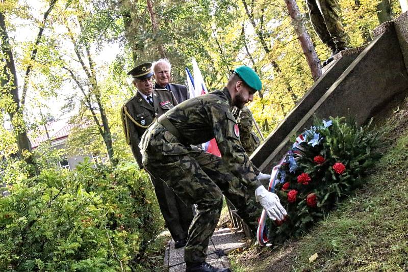 V měsíci říjnu do Hranic zavítal slovinský velvyslanec, který uctil památku Hermana Potočnika, který zde studoval a také dorazili absolventi hranické vojenské akademie.