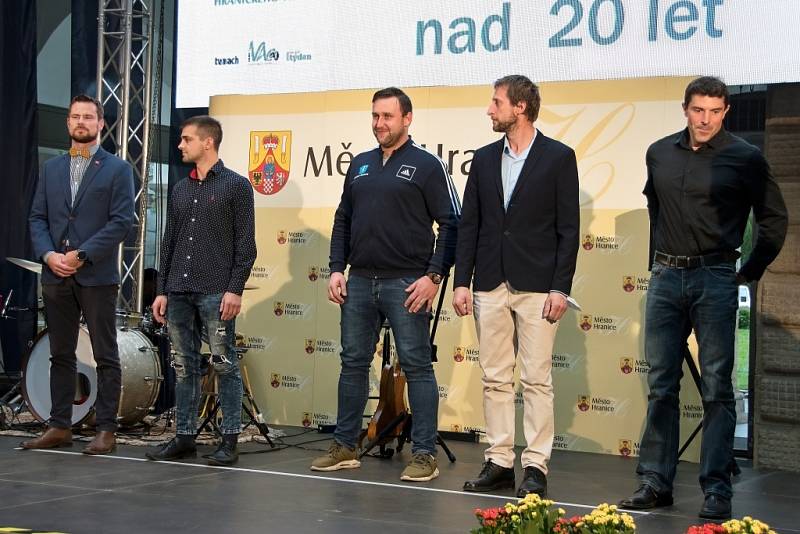 Vyhlášení nejlepších sportovců města Hranice za rok 2020 ve dvoraně zámku, úterý 21. září 2021.