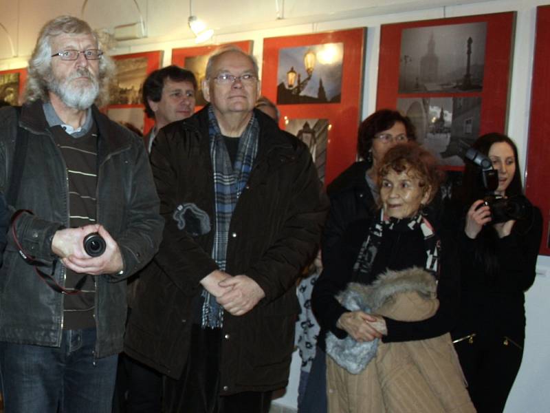 Slavnostní vernisáž zahájila ve čtvrtek 12. ledna výstavu fotografů Jiřího a Martina Necidů. Fotografie bratrů budou ve výstavní síni Stará radnice k vidění do 23. února.