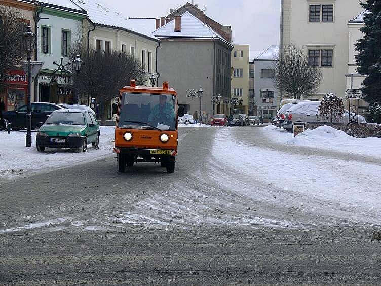 Zasněžené ulice v Hranicích