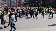 Pochod se vyostřil, zraněný byl jeden policista.