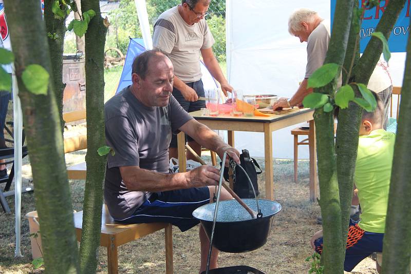 Soutěž ve vaření kotlíkového guláše ve Skaličce