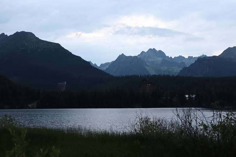 Na dovolené ve Vysokých Tatrách – Štrbské pleso.