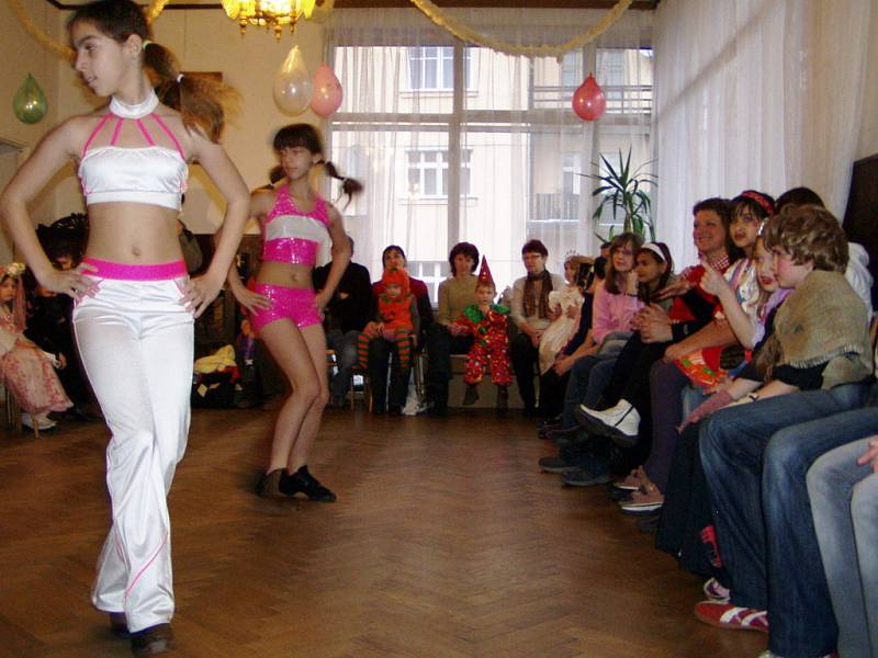 Na karnevalu zatančili členové hranické taneční skupiny A-klub Hranice Vlastimila Tumpacha.