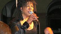Americká jazzová zpěvačka Joyce Hurley.