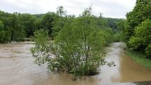 Bečva u Teplic nad Bečvou ve čtvrtek 23.5. 2019 dopoledne.