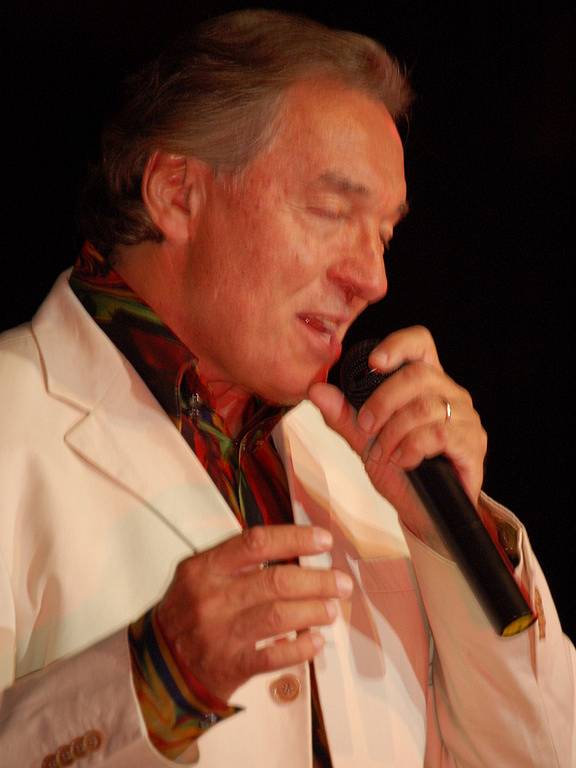 Karel Gott na koncertě v Přerově v roce 2008