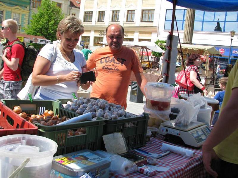 Farmářský trh na hranickém náměstí