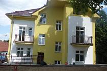 Rodina Váňova se rozhodla zrekonstruovat rodinnou vilu a poskytnout ji jako bydlení lidem, kteří z jakýchkoliv důvodů hledají domov ve Skaličce.