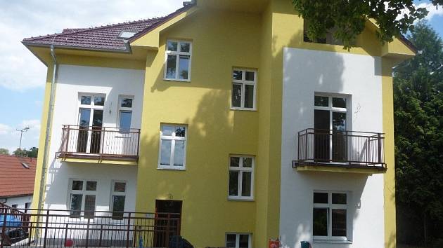 Rodina Váňova se rozhodla zrekonstruovat rodinnou vilu a poskytnout ji jako bydlení lidem, kteří z jakýchkoliv důvodů hledají domov ve Skaličce.