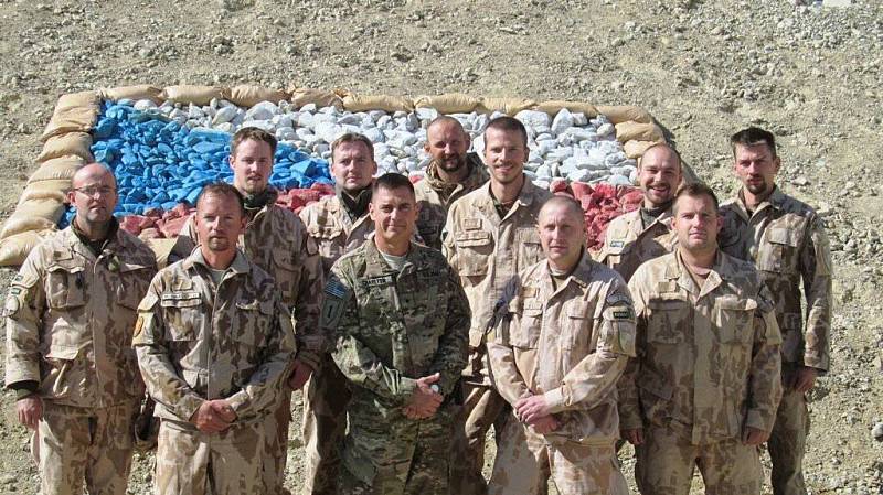 Předání operačního úkolu 4. jednotky výcvikového a poradního týmu OMLT a zhodnocení její činnosti v afghánské provincii Wardak