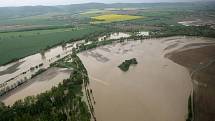 Rozlitá Bečva nad Lipníkem, úterý 18. května 2010