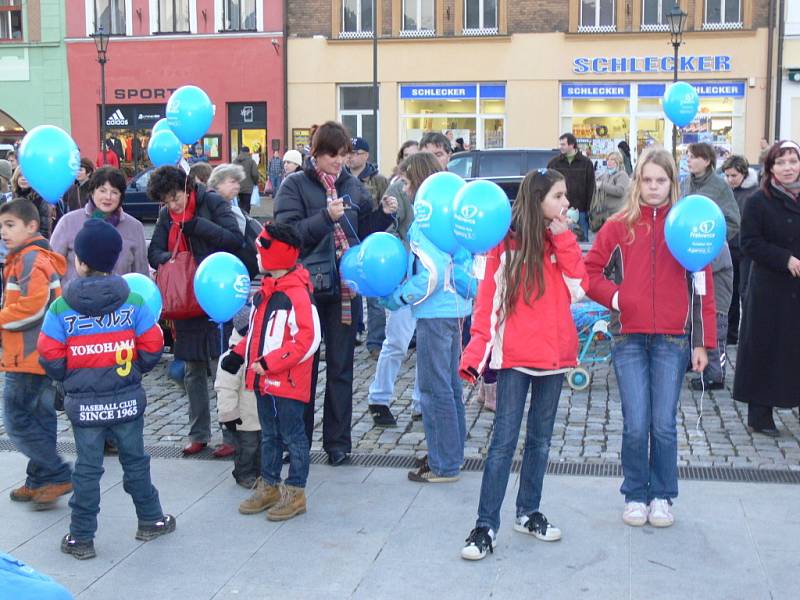 Hranické náměstí se hemžilo balonky, šlo totiž o český rekord.