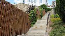 Židovské schody v Hranicích jsou ve špatném stavu.