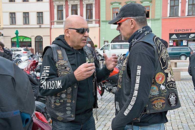 Hranická motomše pořádaná klubem Harley Owners Group