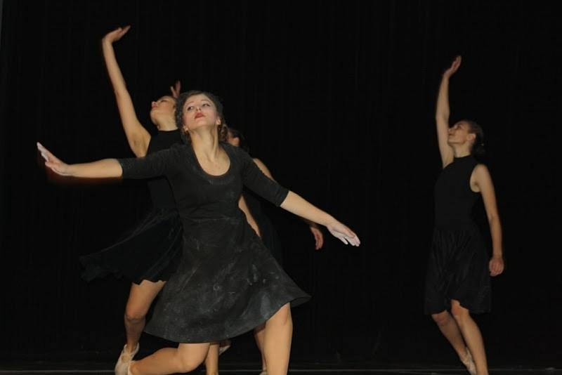 S tanečním vystoupením Edith Piaf se představili v sobotu 19. prosince v sokolovně žáci tanečního oboru Základní umělecké školy v Hranicích.