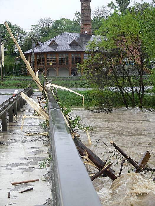 Ústecký most v pondělí 17. května v 18.35 hodin