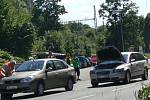 Páteční nehoda dvou aut u železniční zastávky Teplice nad Bečvou
