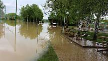 Zatopené hřiště v Ústí ve čtvrtek 23.5. 2019 dopoledne.