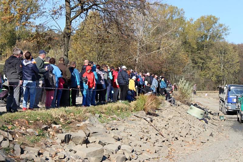 Výlov rybníku Choryně Velká v Hustopečích nad Bečvou, neděle 31. října 2021.