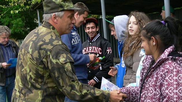 Akce Armáda dětským domovům v Hranicích