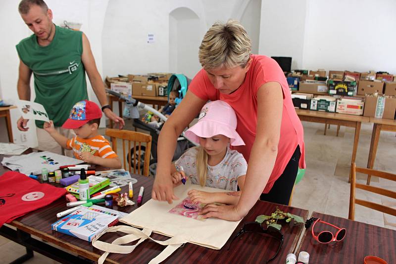 Zahájení prázdnin v Hustopečích nad Bečvou.