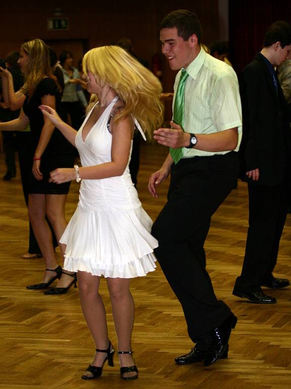 Hranická Sokolovna patří tanečním kurzům.