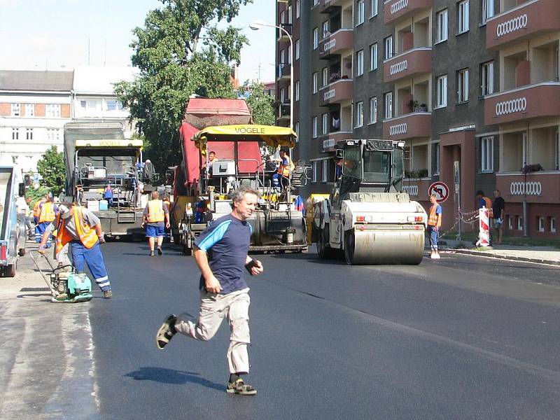 Nejvíce rozkopané jsou nyní Wurmova a Smetanova ulice v blízkosti soudu.