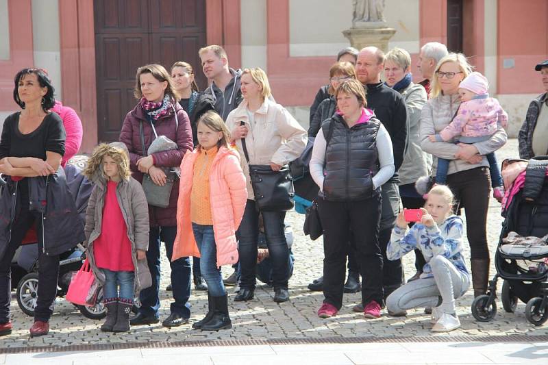 Vítání jara na Masarykově náměstí v Hranicích