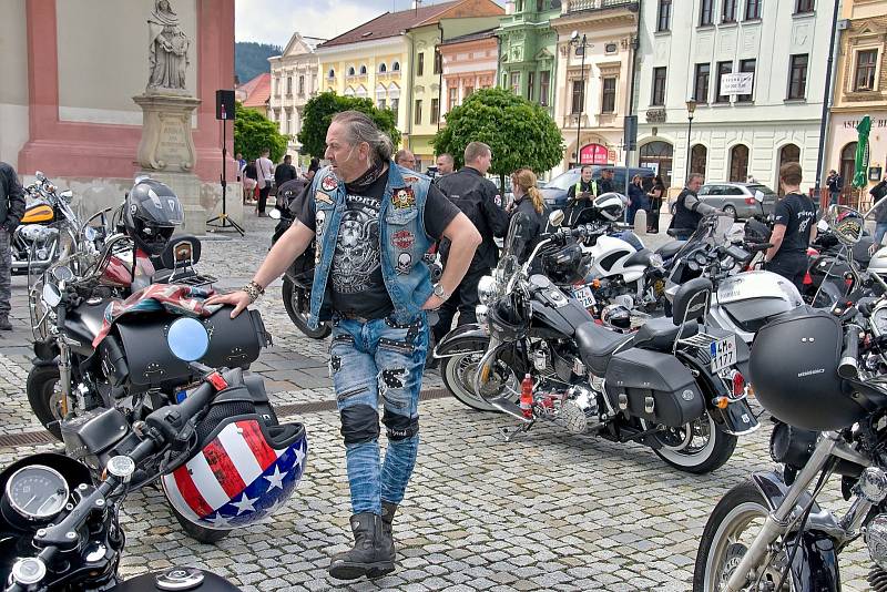 Hranická motomše pořádaná klubem Harley Owners Group