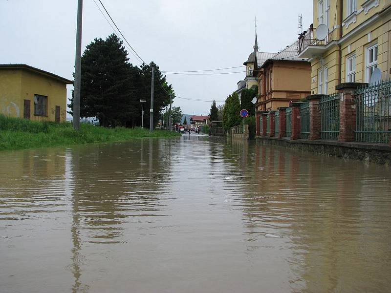 Po poledni už byla situace na Hranicku hodně vážná