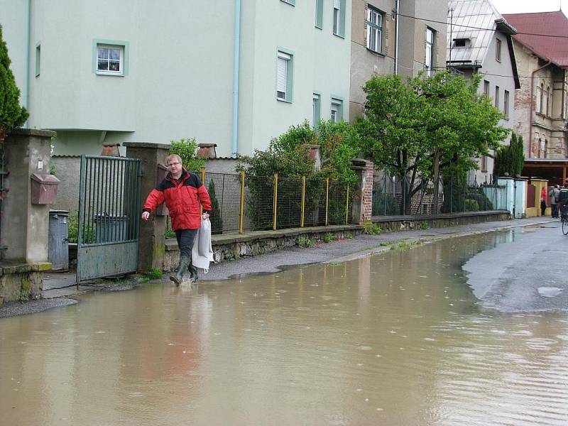 Po poledni už byla situace na Hranicku hodně vážná