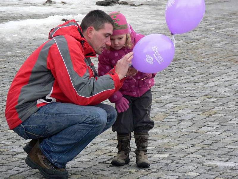 Balonky v Hranicích s přáním Ježíškovi