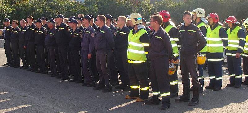 Hasičskou regionální soutěž ve vyprošťování osob z havarovaných vozidel si nenechaly ve středu 9. září dopoledne ujít stovky diváků.