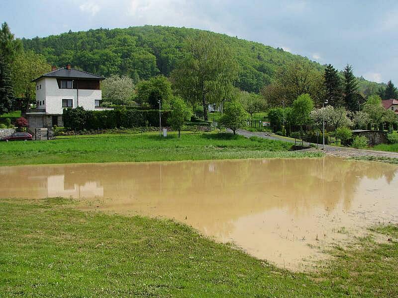 Přivalový déšť zaplavil v úterý 11. května Hranice 