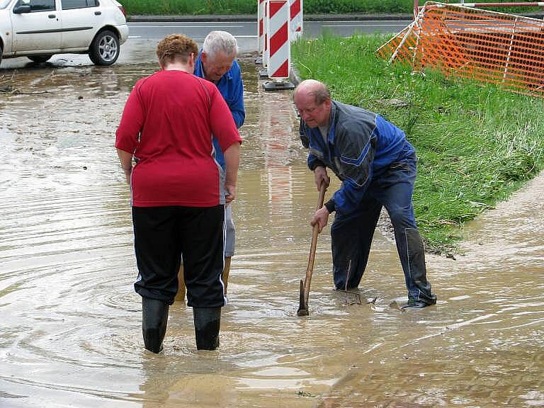 Přivalový déšť zaplavil v úterý 11. května Hranice 